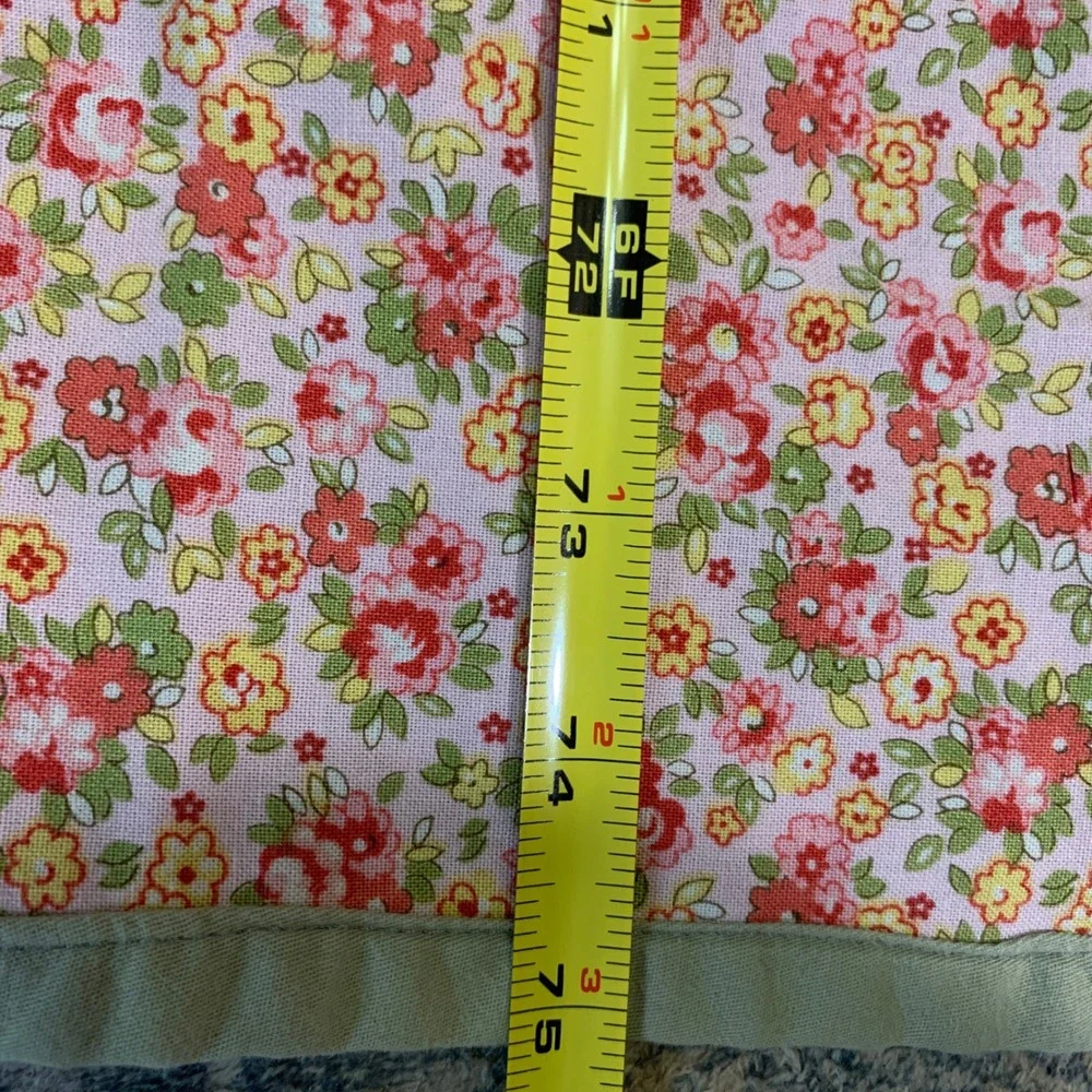 Handmade Patchwork Quilt Red Pink Floral Geometric‎ 57x75 Cottagecore